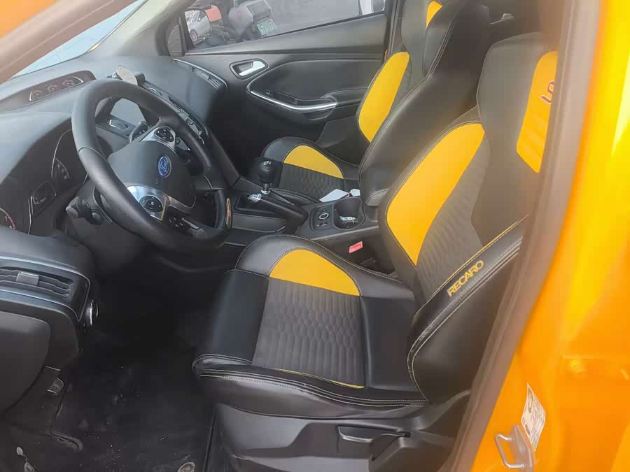 Ford Focus (Imported) 2014 صورة سيارة #4