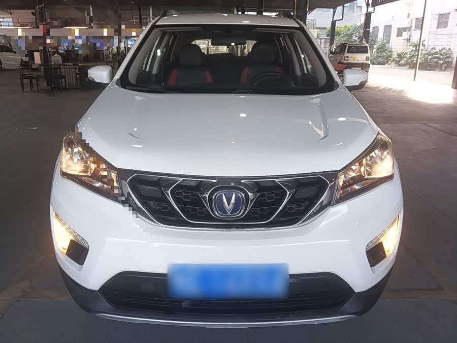 Changan CS15 2017 изображение автомобиля #4