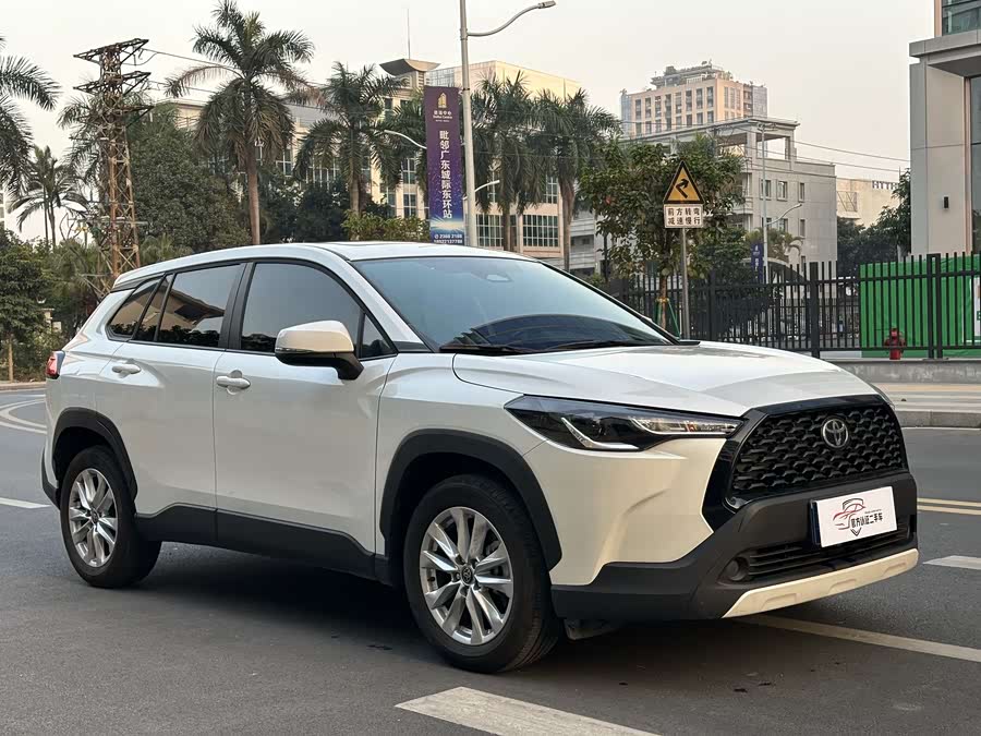 Toyota Corolla Cross 2025 immagine di auto #4