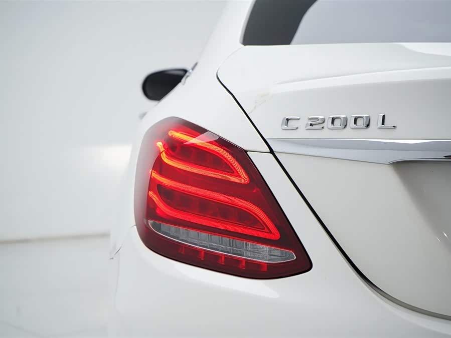 Mercedes-Benz C Class 2015 car image #4