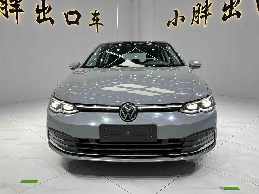 Volkswagen Golf 2022 car image #4