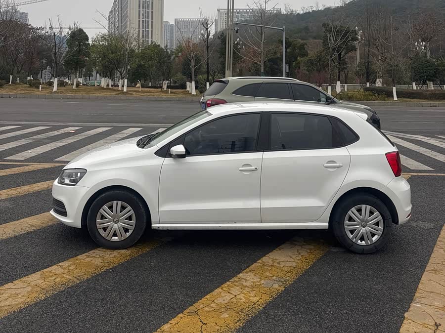 Volkswagen Polo 2016 imagen de coche #4