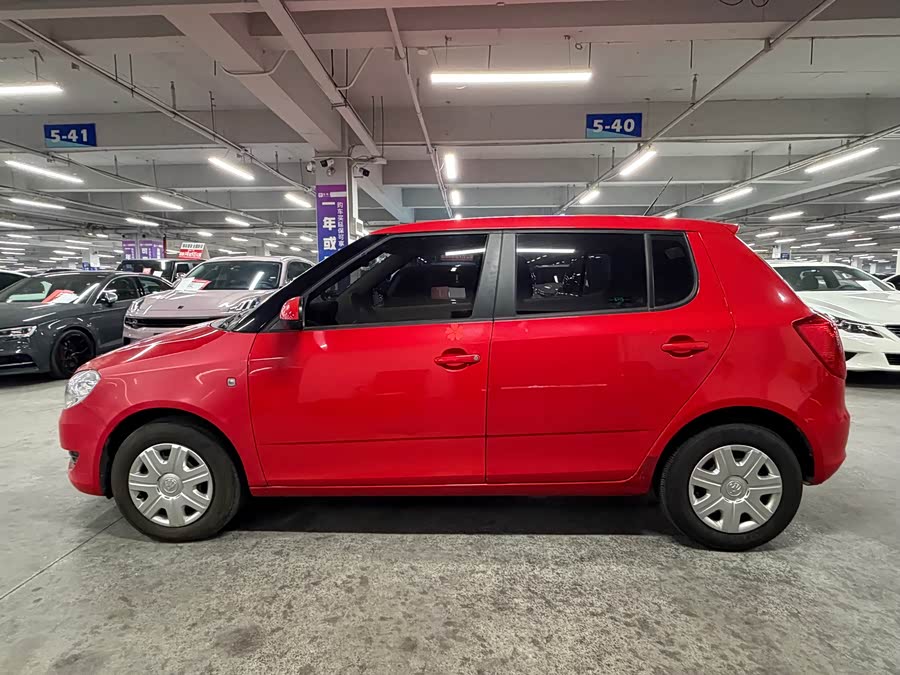 Skoda Fabia 2014 immagine di auto #4