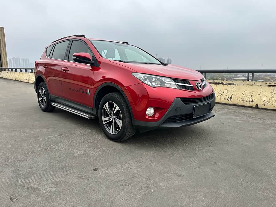 Toyota RAV4 2015 #4 Toyota RAV4 2015 car image #4