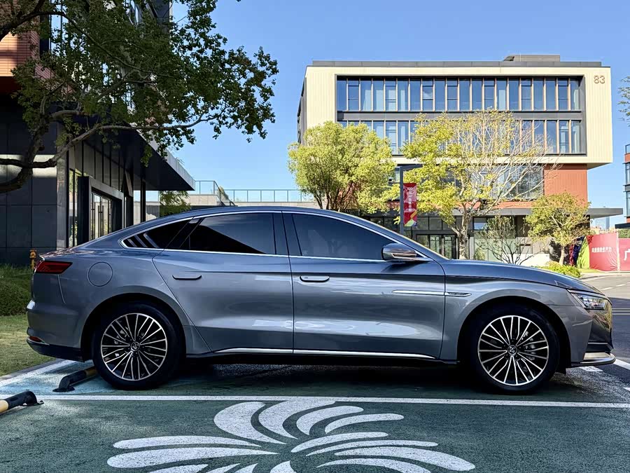 BYD Han 2020 #4 BYD Han 2020 immagine di auto #4