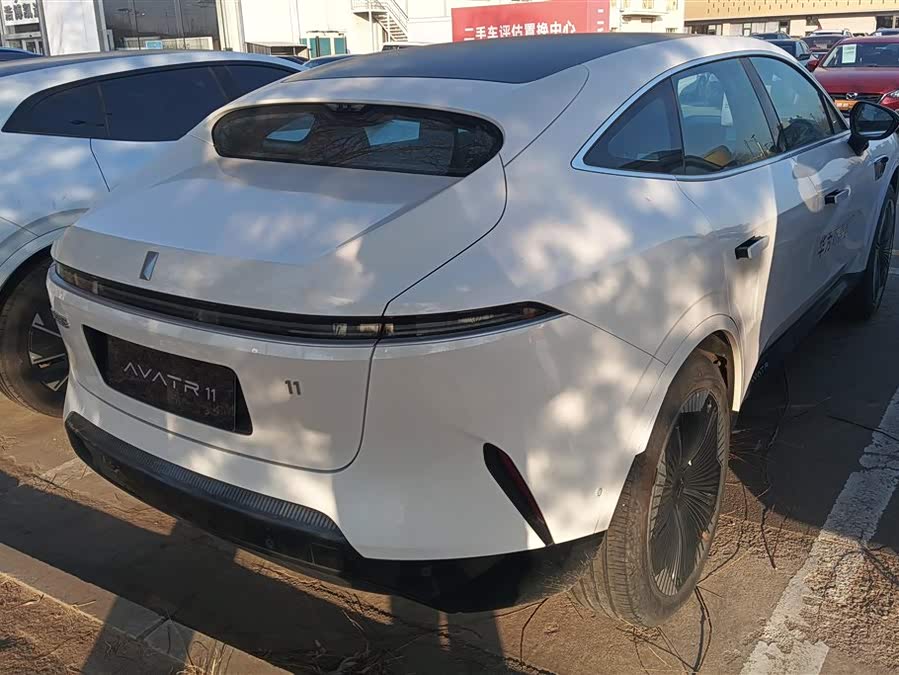 Avatr 11 2024 #4 Avatr 11 2024 car image #4