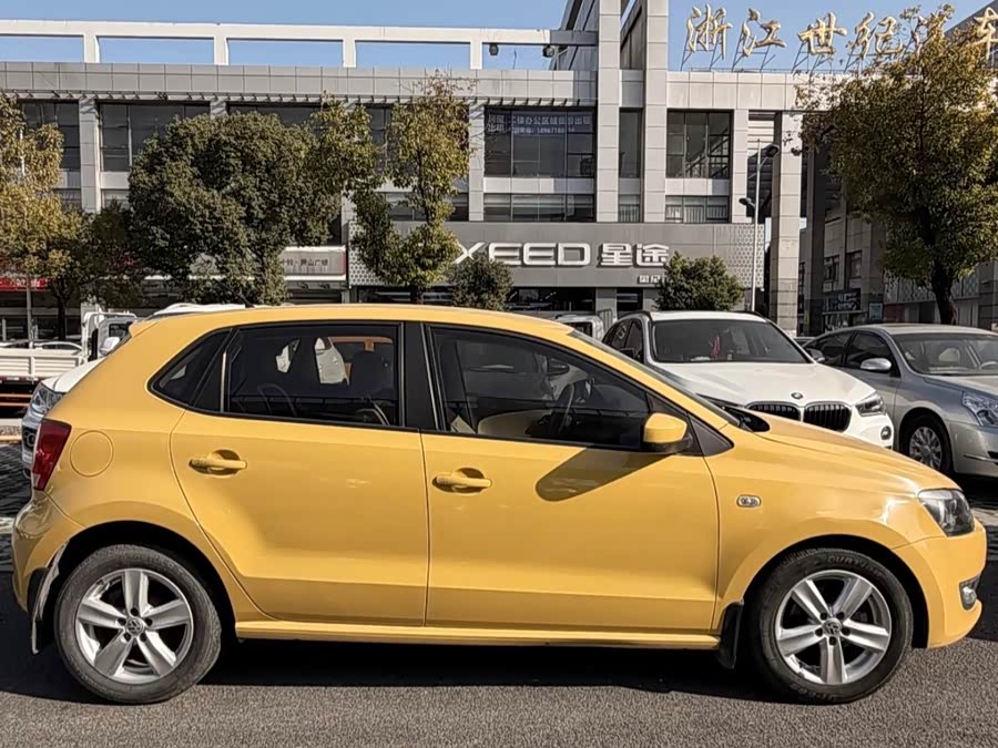 大众 Polo 2011 汽车图片 #4