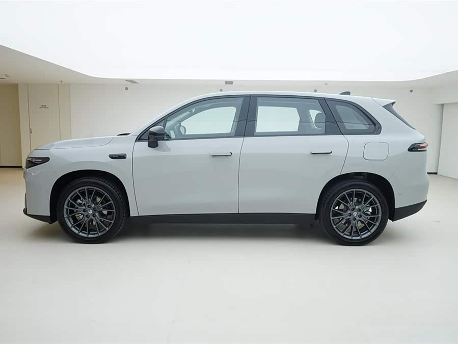 零跑汽车 零跑C10 2025 汽车图片 #4