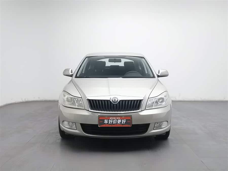 Skoda Octavia 2012 car image #4