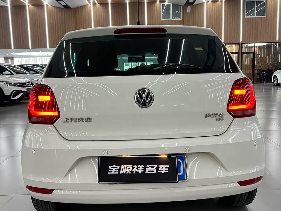 Volkswagen Polo 2018 car image #4