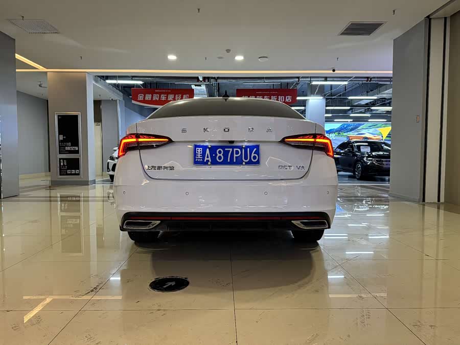 Skoda Octavia 2022 car image #4