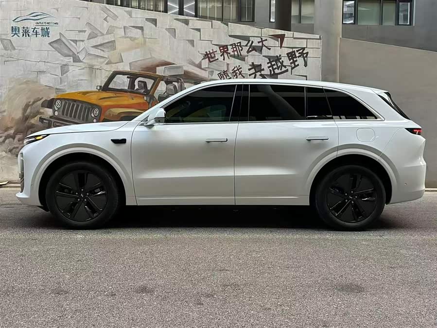 Li L6 2024 image de voiture #4