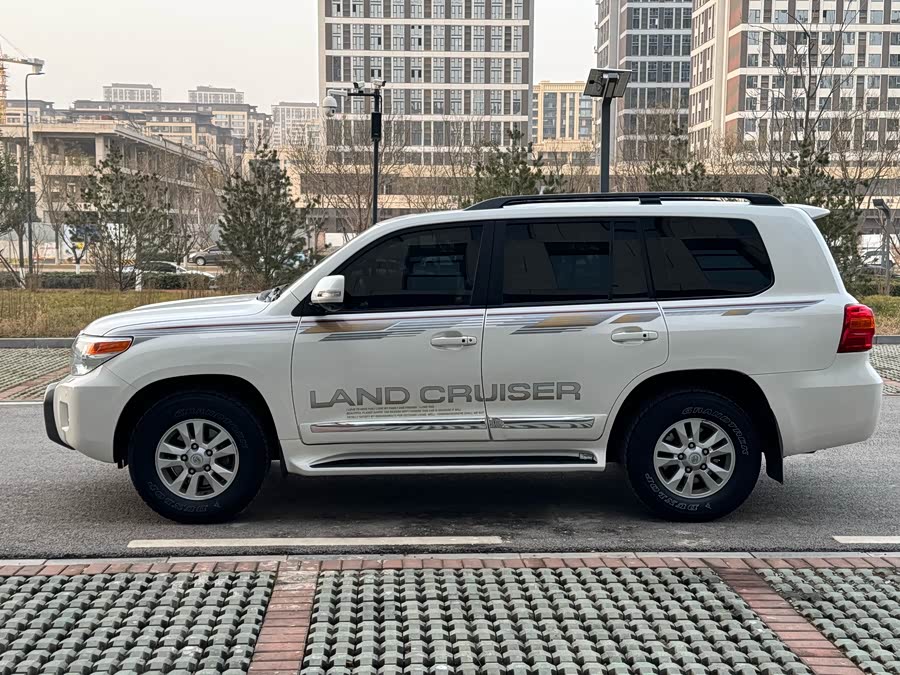 Toyota Land Cruiser 2016 car image #4