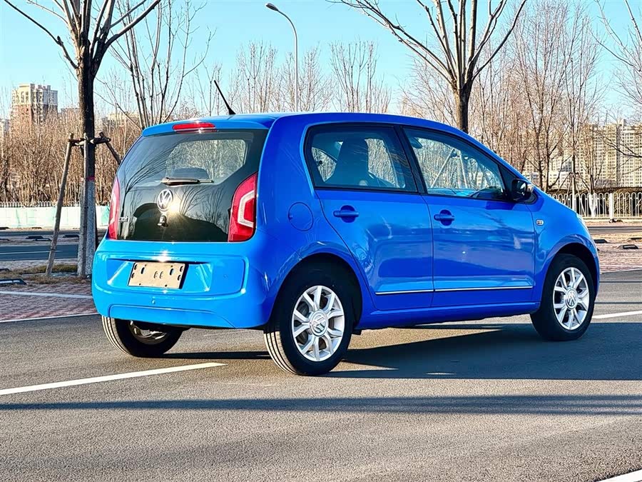 Volkswagen up! 2016 immagine di auto #4