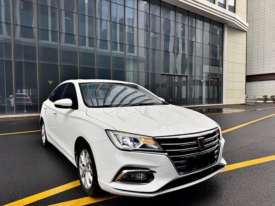 Roewe i5 2019 car image #4