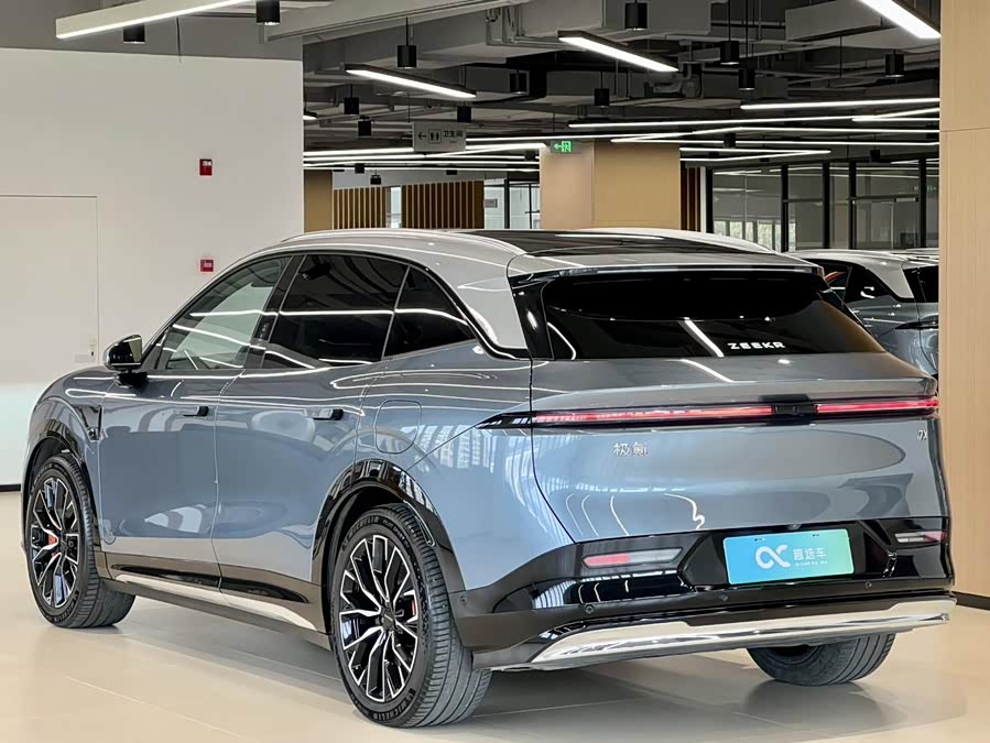 极氪 极氪7X 2024 汽车图片 #4