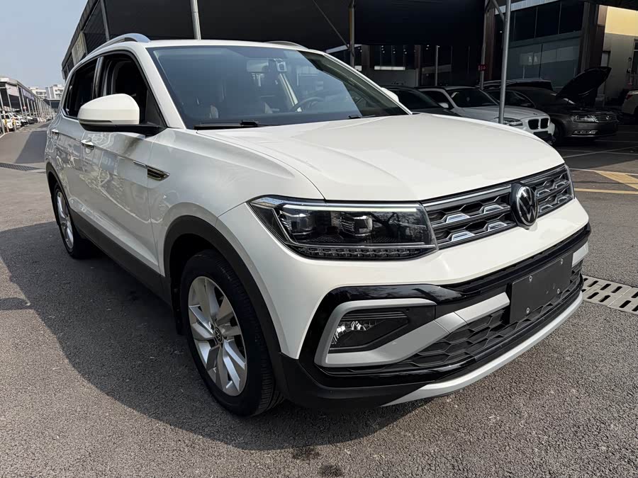 Volkswagen T-Cross 2021 #4 Volkswagen T-Cross 2021 car image #4