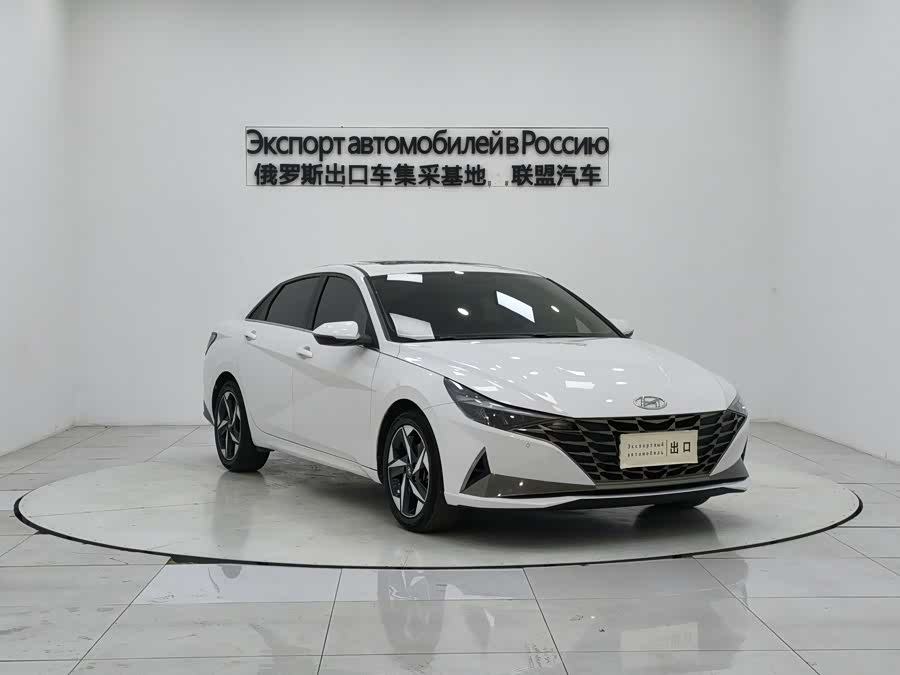 Hyundai Elantra 2022 car image #4