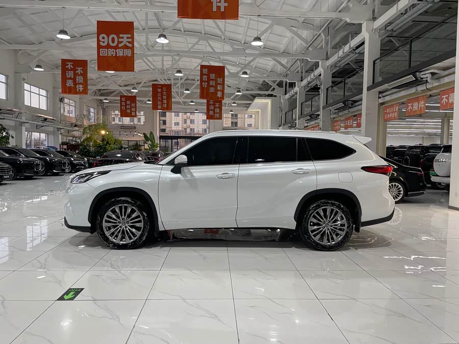 Toyota Highlander 2023 #4 Toyota Highlander 2023 car image #4