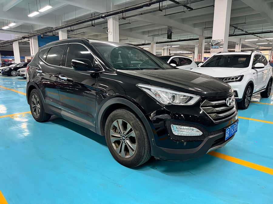 Hyundai Santa Fe 2014 #4 Hyundai Santa Fe 2014 car image #4