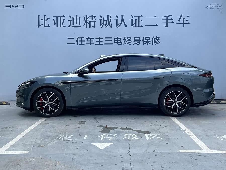 BYD HanL 2025 #4 BYD HanL 2025 car image #4