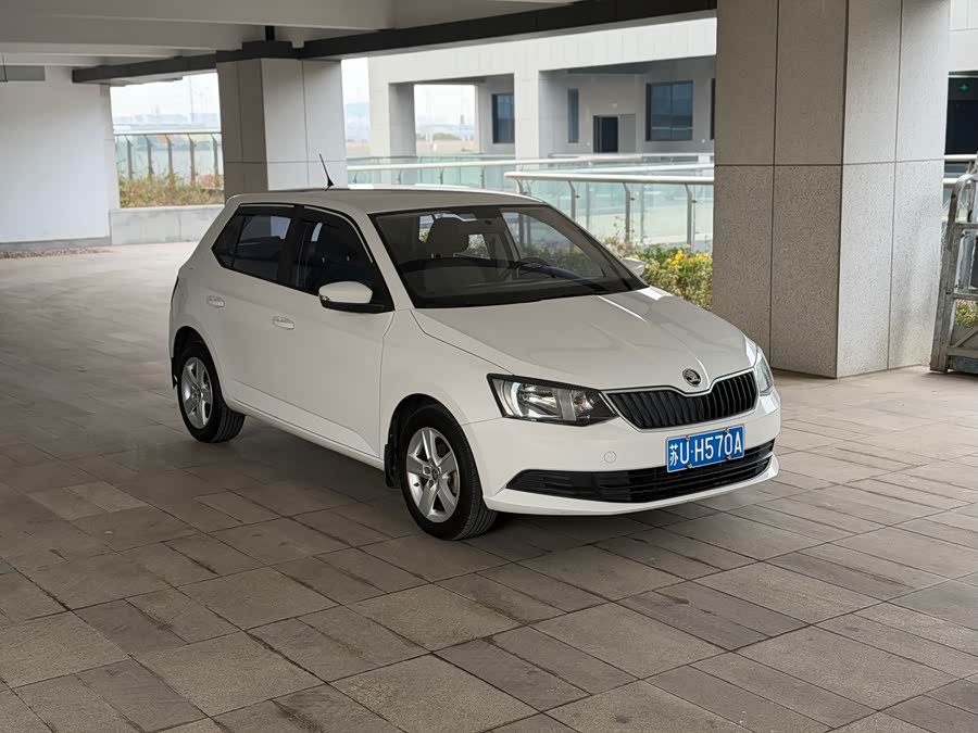 Skoda Fabia 2018 صورة سيارة #4
