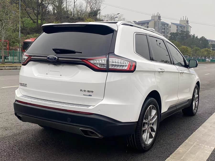 Ford Edge 2019 car image #4