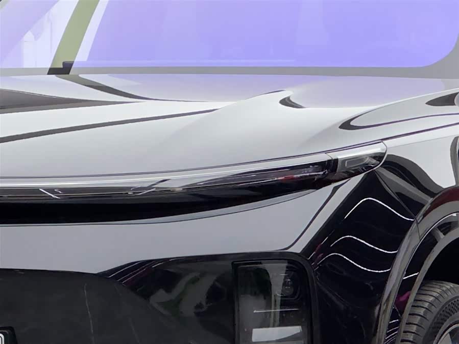 Li L9 2025 image de voiture #4