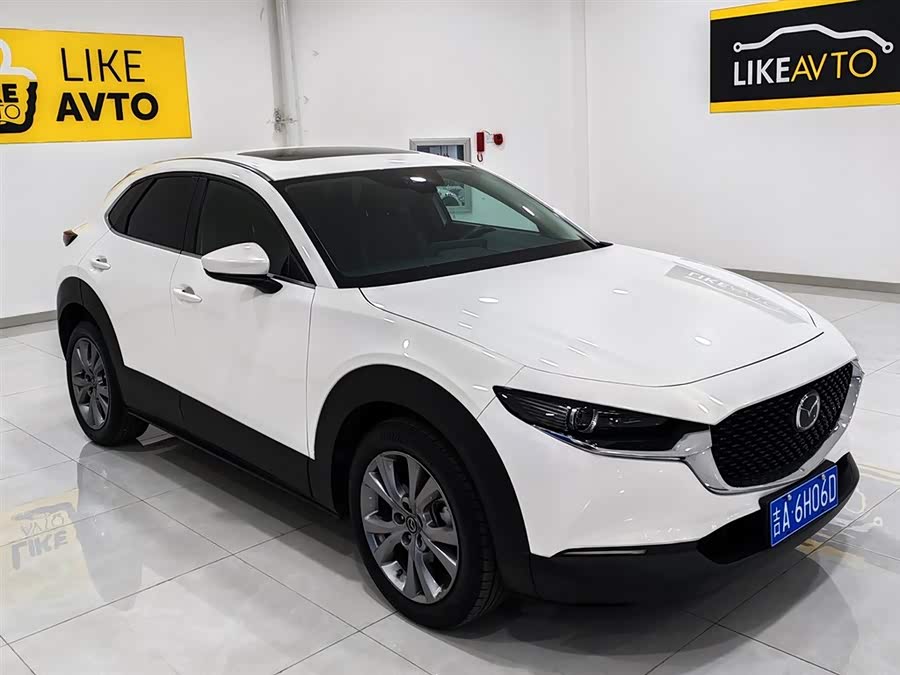 Mazda CX-30 2023 immagine di auto #4