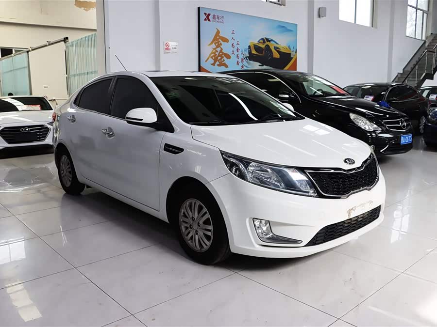 起亚 起亚K2 2012 汽车图片 #4