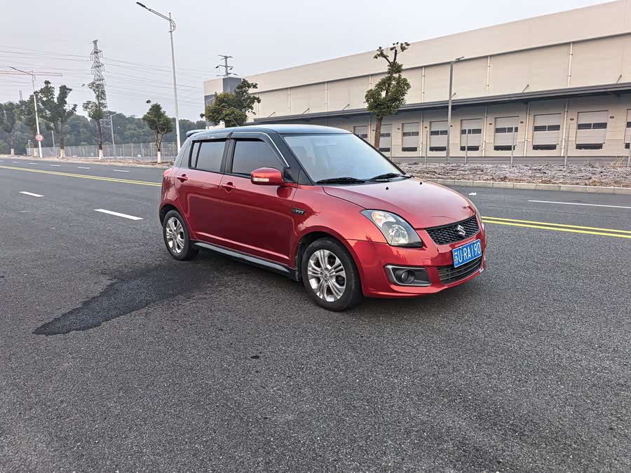 Suzuki Swift 2015 car image #4