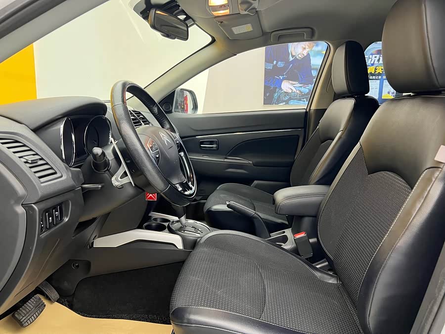 Citroen C4 Aircross (Imported) 2015 car image #4