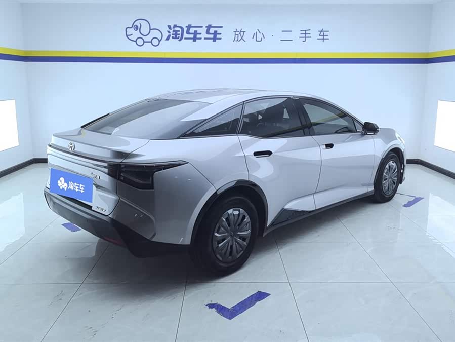 Toyota bZ3 2023 #4 Toyota bZ3 2023 immagine di auto #4