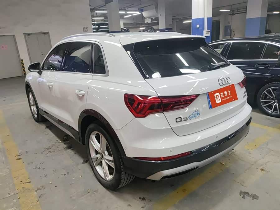 Audi Q3 2021 car image #4