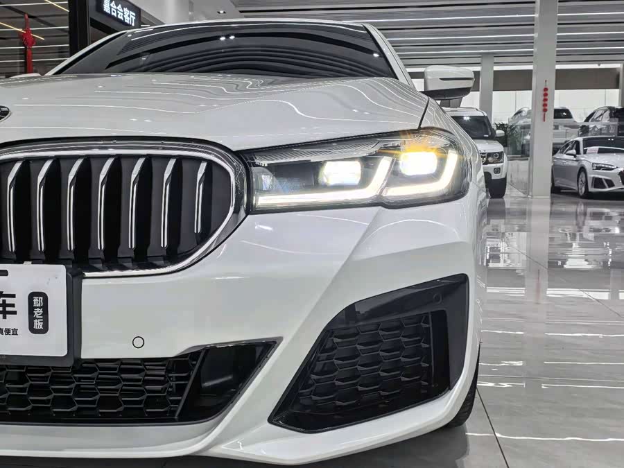 BMW 5 Series 2024 #4 BMW 5 Series 2024 car image #4