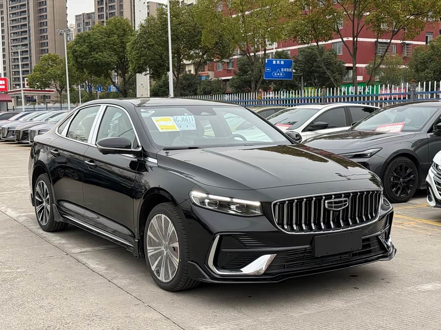 GEELY Preface 2025 #4 GEELY Preface 2025 car image #4