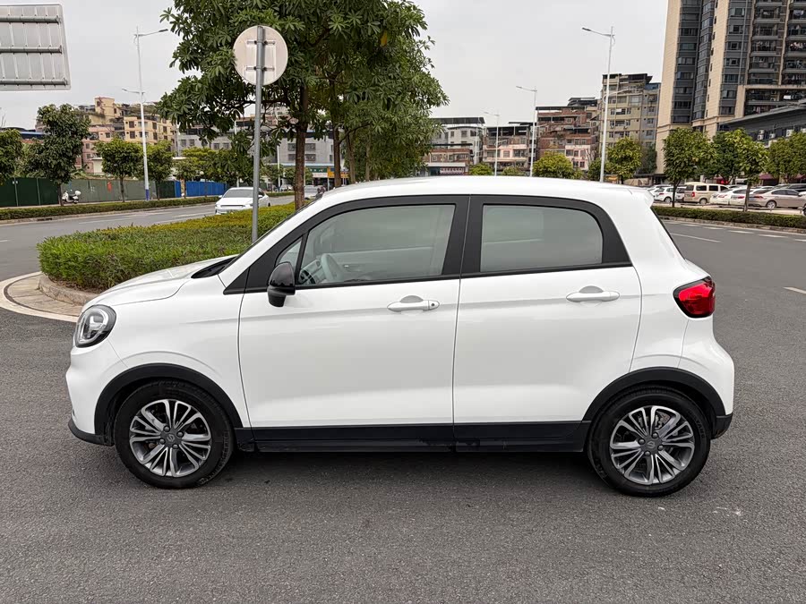 零跑汽车 零跑T03 2024 汽车图片 #4