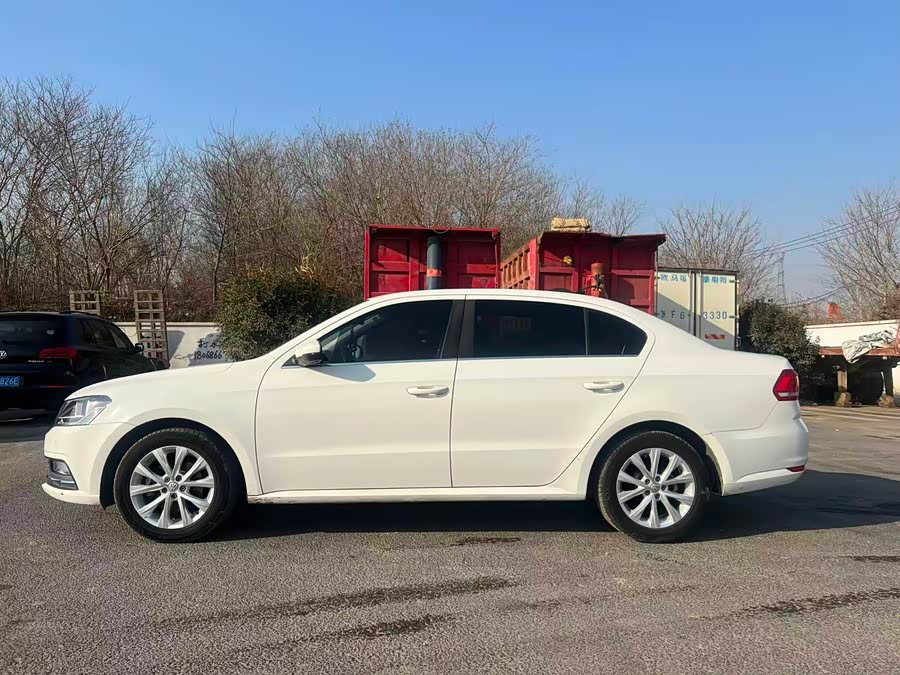 Volkswagen Lavida 2016 car image #4
