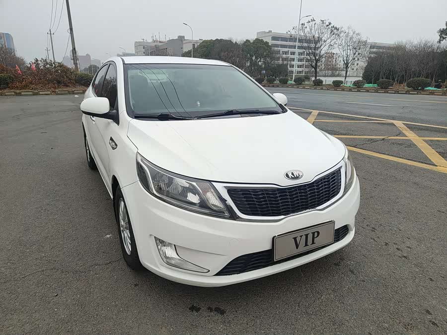 起亚 起亚K2 2013 汽车图片 #4