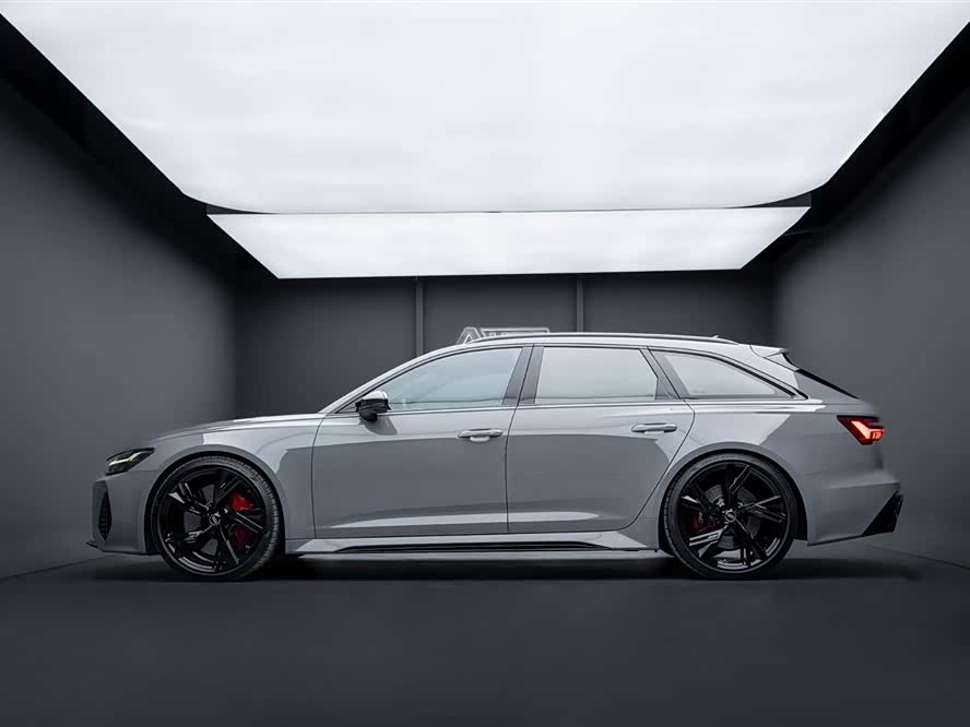 Audi RS 6 2021 immagine di auto #4