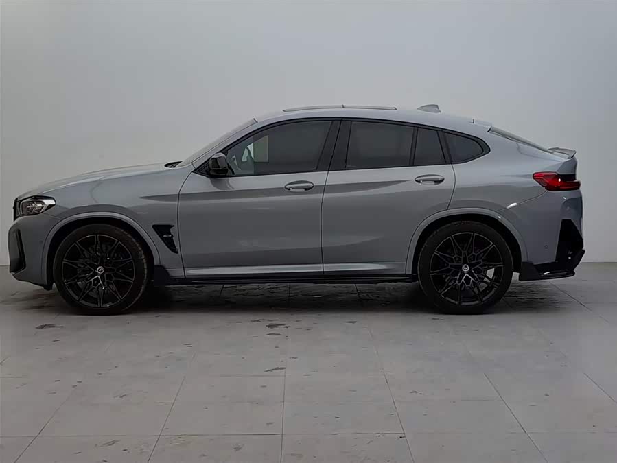 BMW X4 M 2025 car image #4