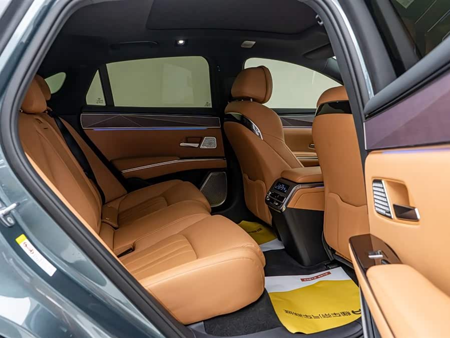 BYD HanL 2025 #4 BYD HanL 2025 car image #4