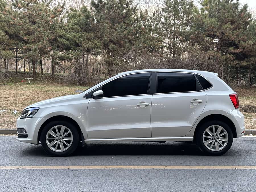 Volkswagen Polo 2016 immagine di auto #4