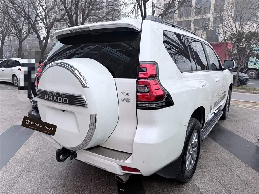 Toyota Land Cruiser Prado 2018 car image #4