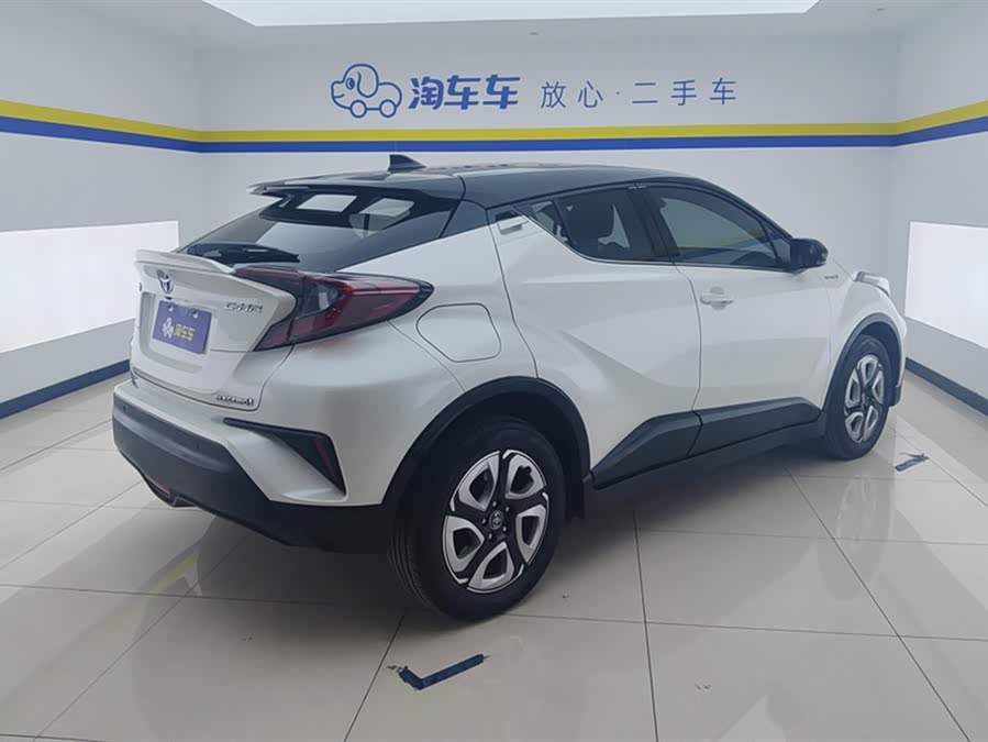 Toyota C-HR EV 2021 car image #4