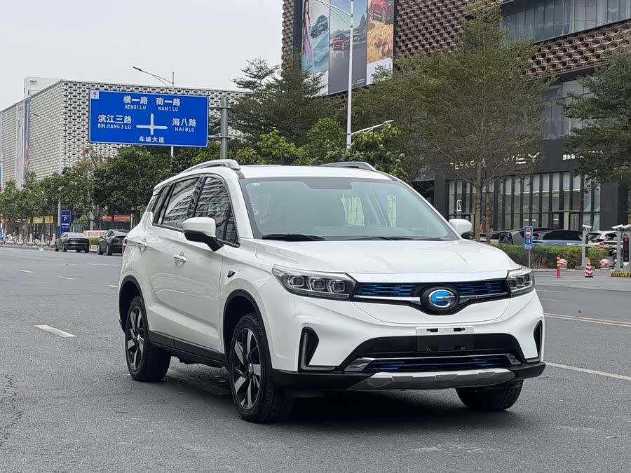 GAC ix4 2018 car image #4