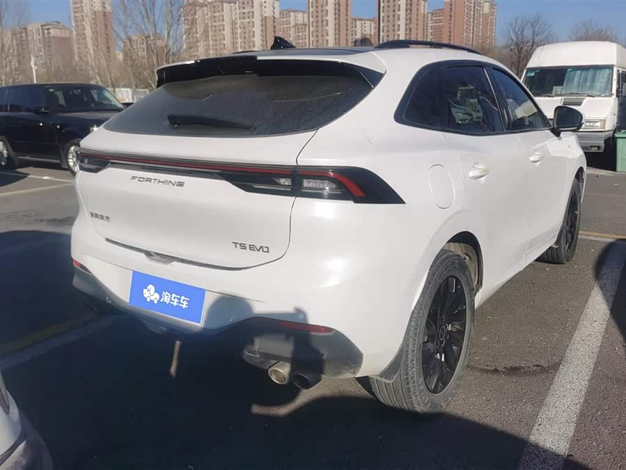 Forthing T5 EVO 2021 car image #4