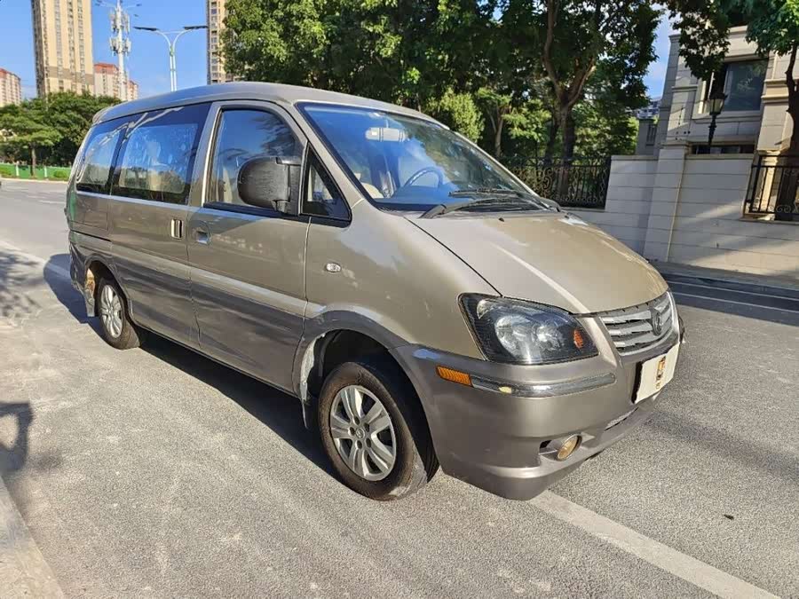 Forthing Lingzhi 2016 car image #4