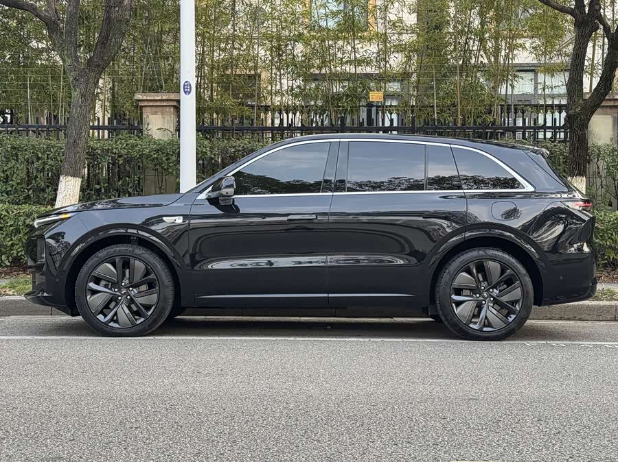 Li L6 2024 imagen de coche #4