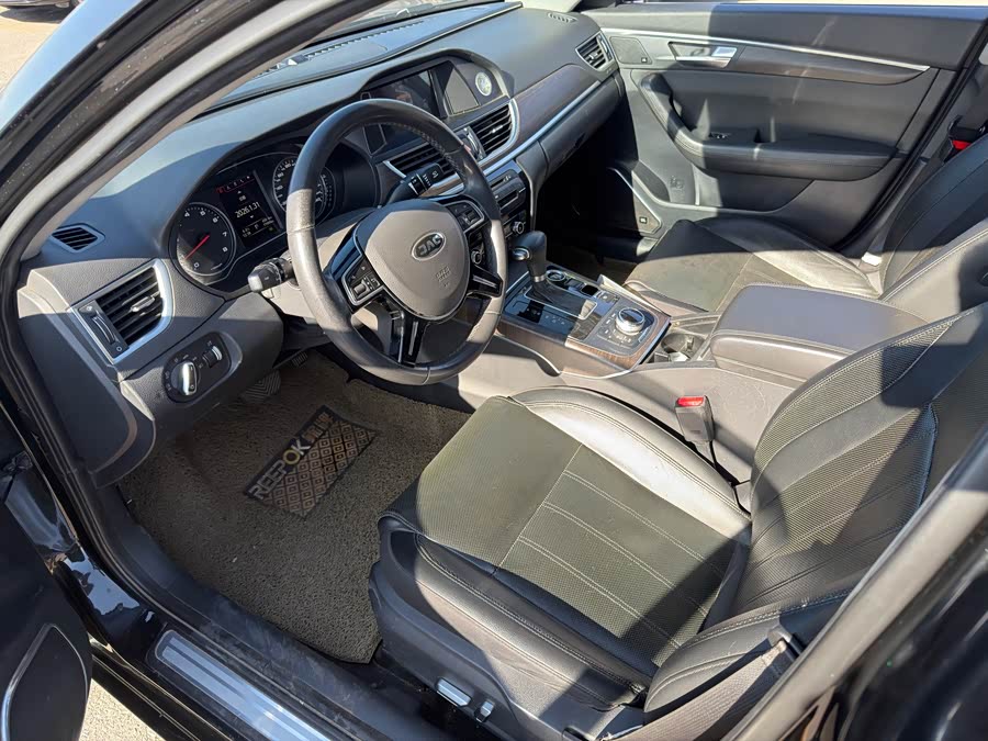 JAC 2018 #4 JAC 2018 car image #4